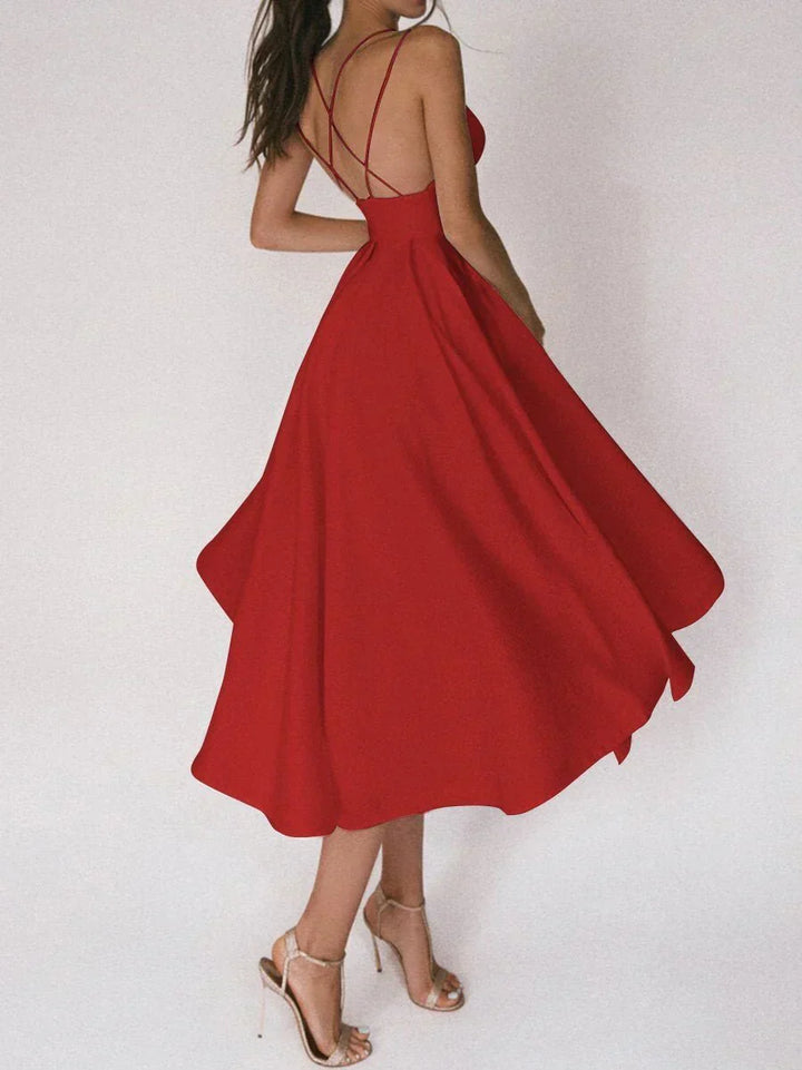 Elara - Robe Minimaliste Élégante