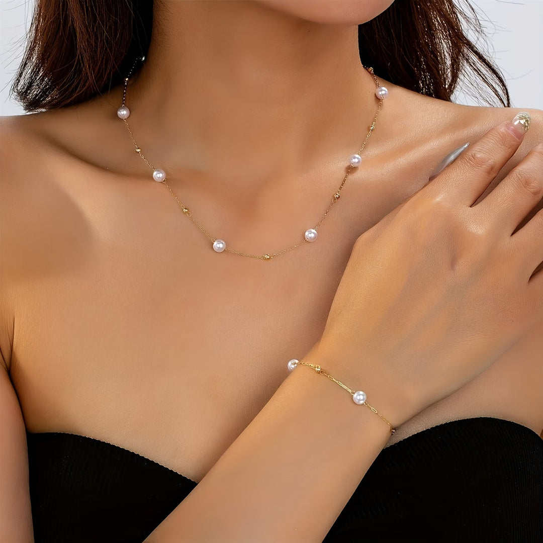 Delicate Pearl Necklace Jewellery Set