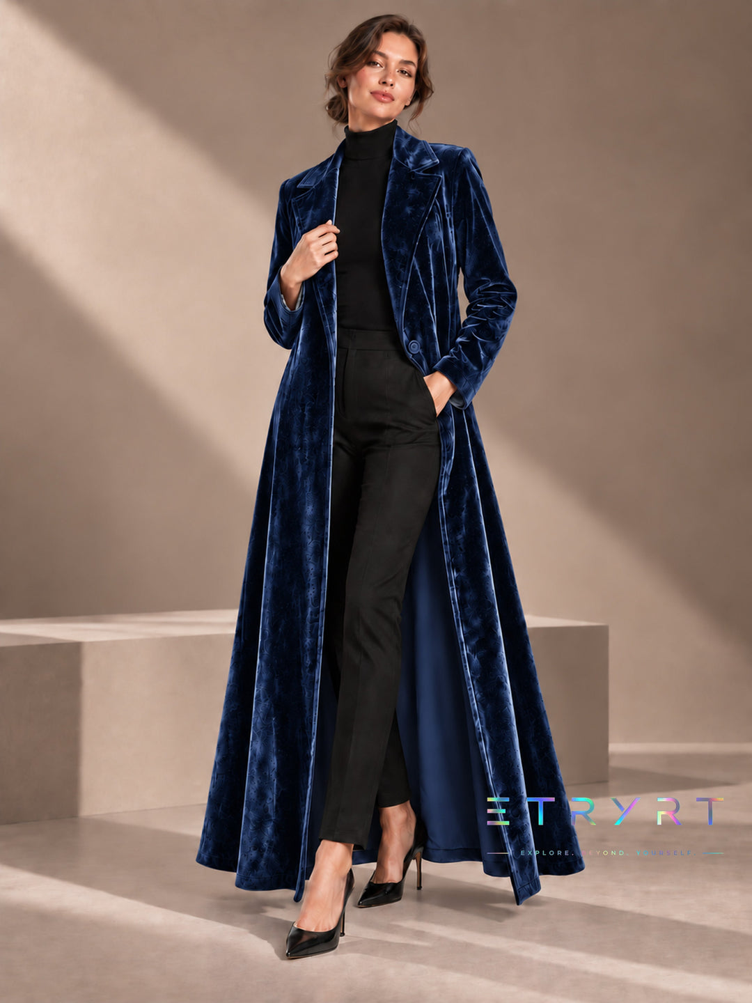 Béatrice | Long Open Velvet Coat
