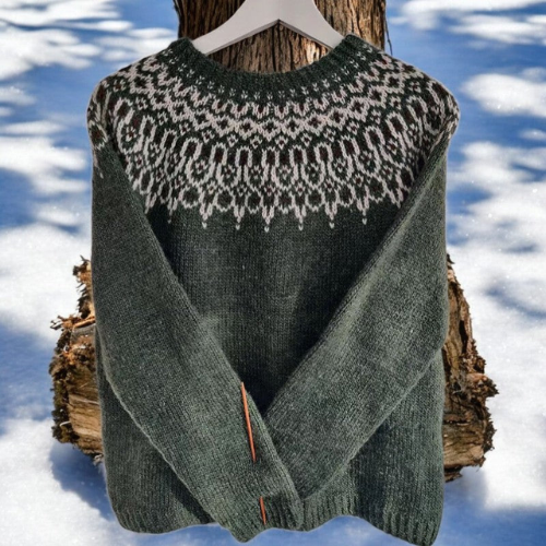 Bregje | Winter Jumper with Clean Round-Yoke Shoulder Detail