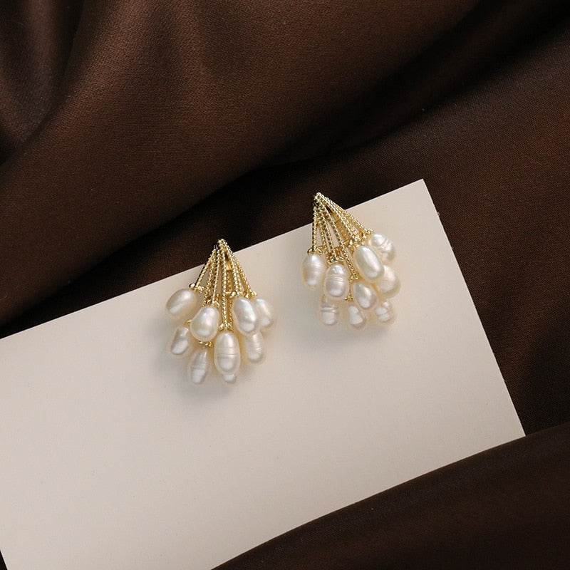 Raindrop-Effect Pearl Earrings