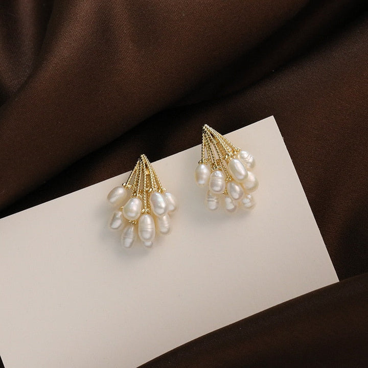 Raindrop-Effect Pearl Earrings