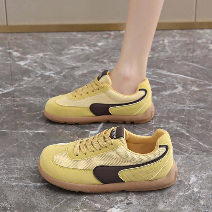 Sarah - Wide-Toe Shoes