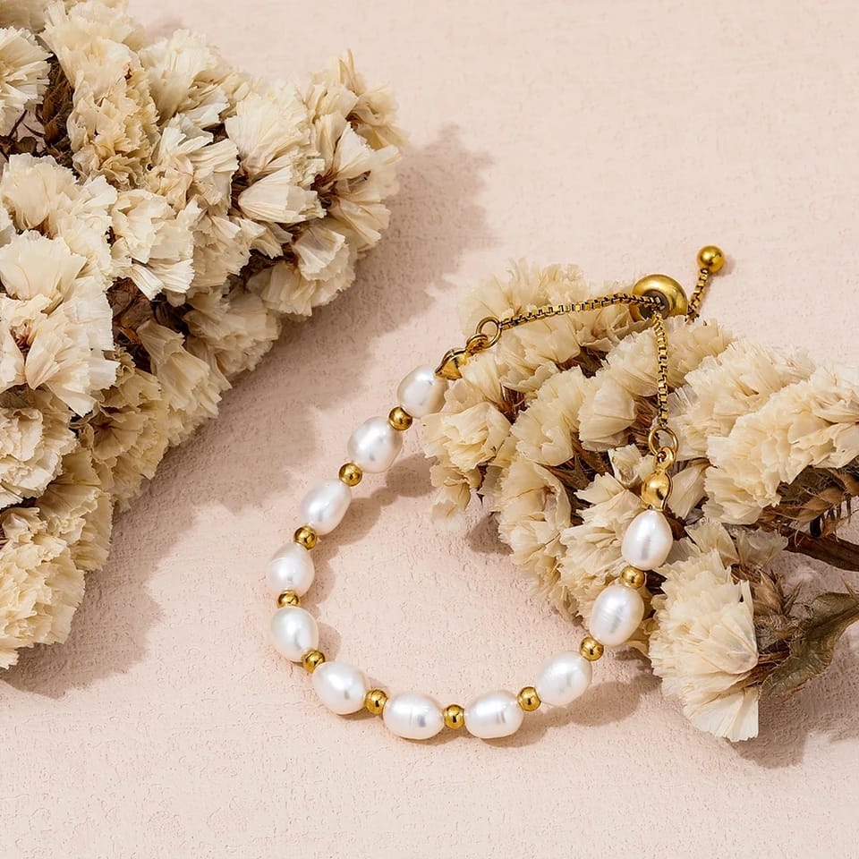 Elegant Gold Pearl Bracelet