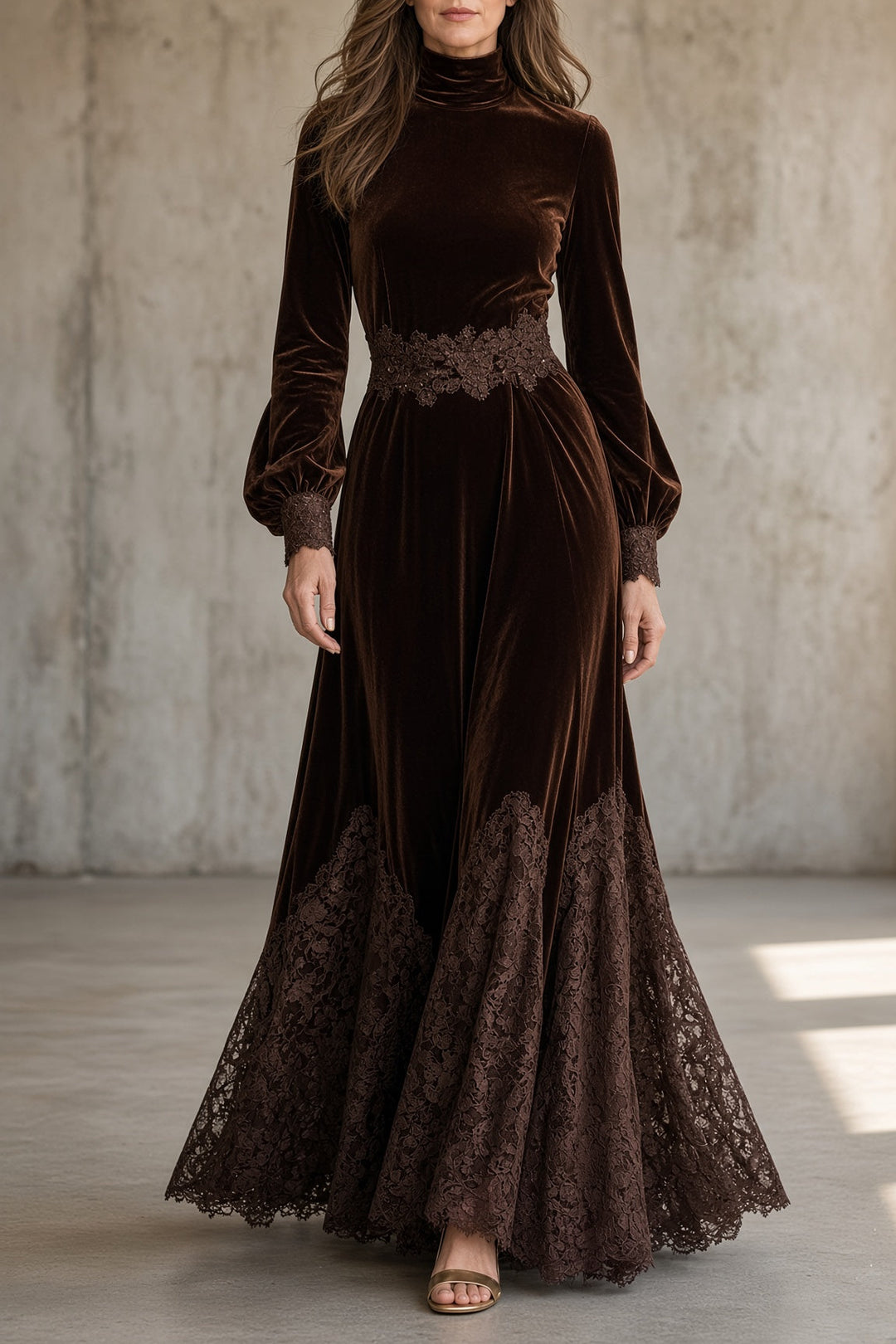 Ortensia | Long Velvet Dress with Lace