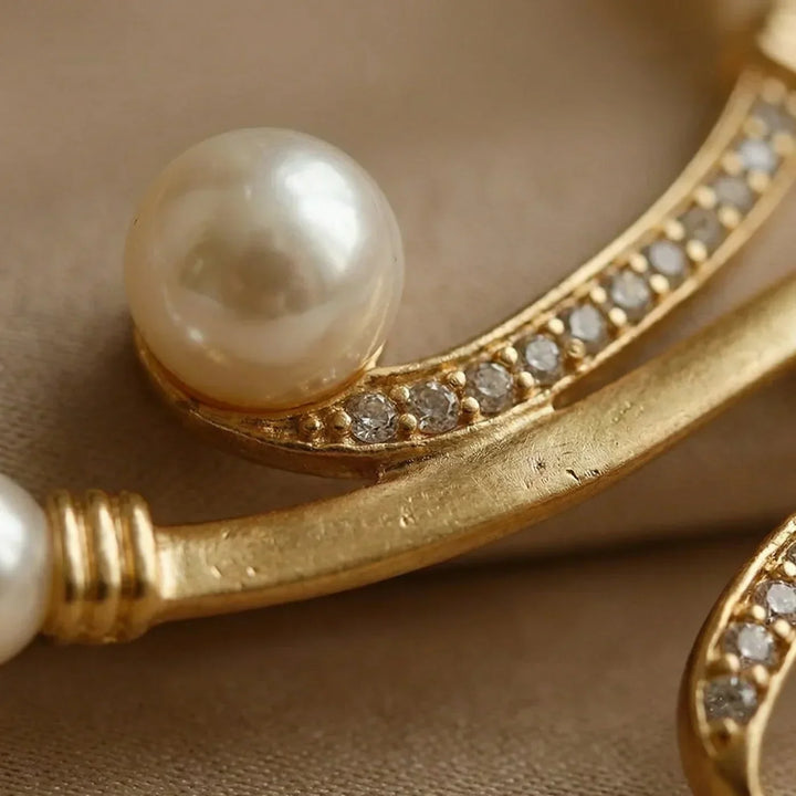 Elegant Pearl Jewellery Set