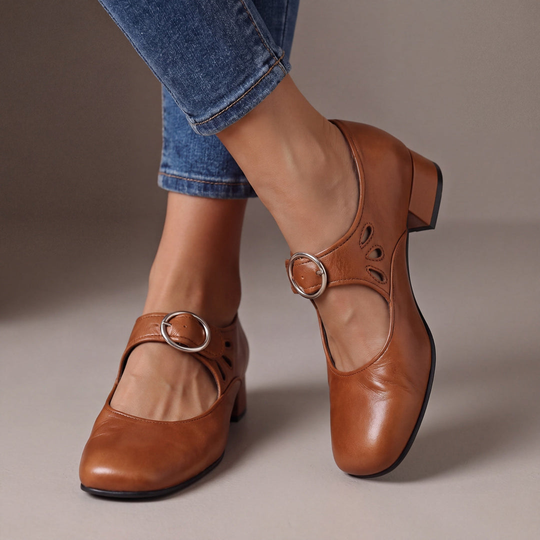 Véronique Heeled Leather Mary Janes